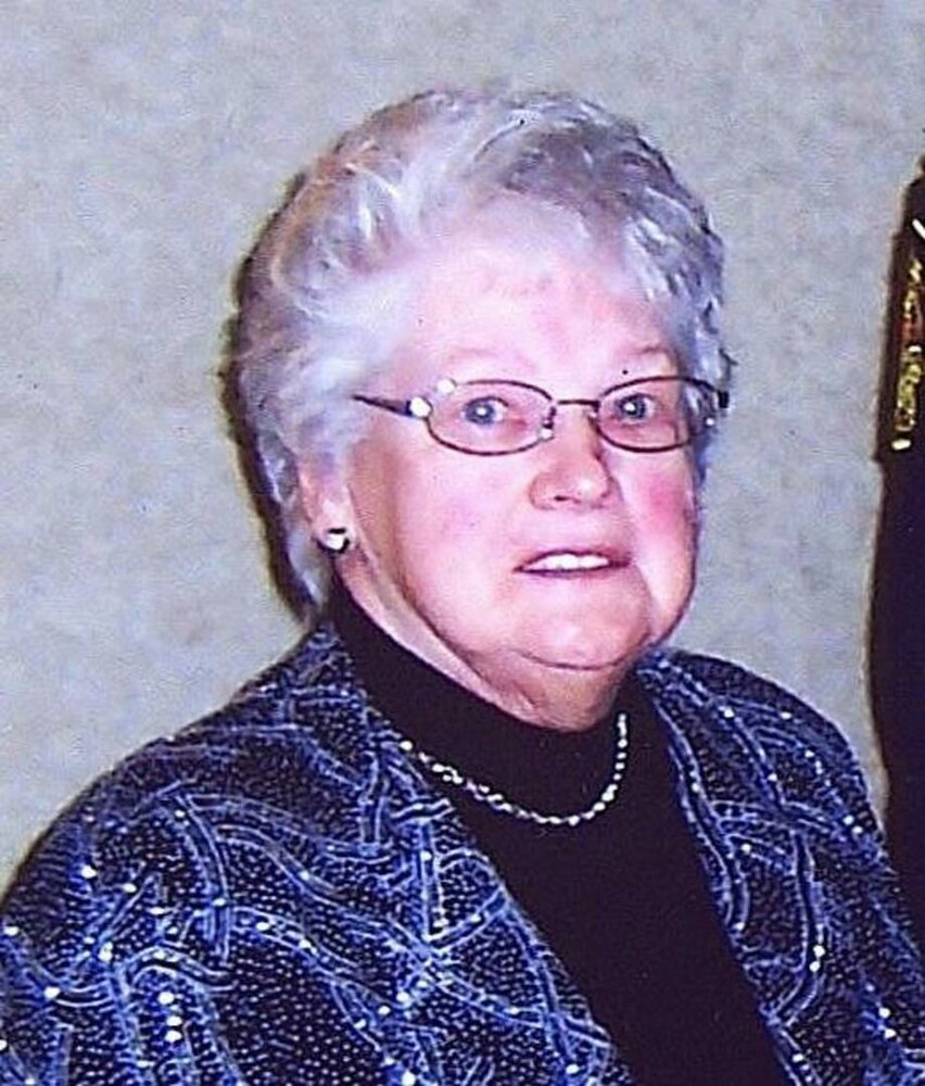 Obituary of Betty Smith Castle Fallsview Funeral Home